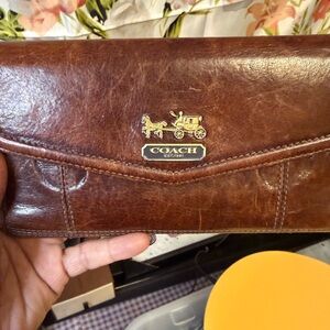 Coach Vintage Leather Trifold Wallet – Brown with Lilac Interior